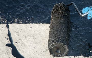 Crew liquid sealant waterproofing